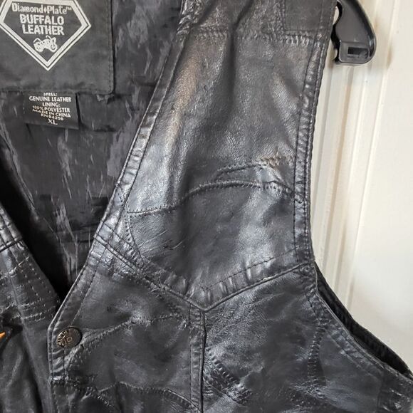 Diamond Plate Buffalo Leather Biker Vest - Picture 8 of 13